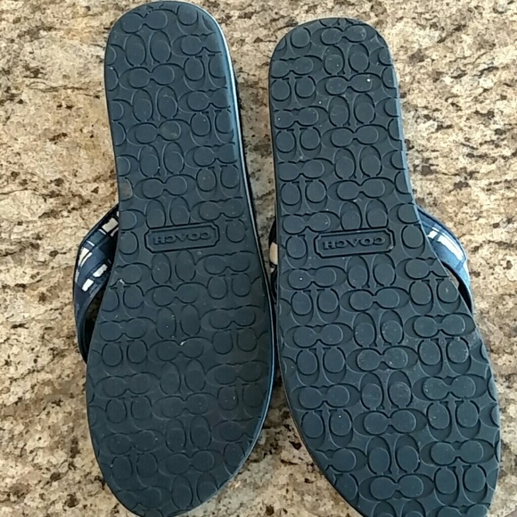Coach sandals - Picture 3 of 5